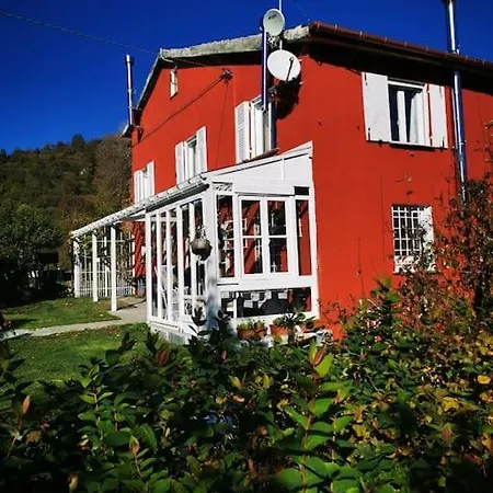 Eremo Artistico Con Hot Tub Idromassaggio E Sala Giochi Neirone