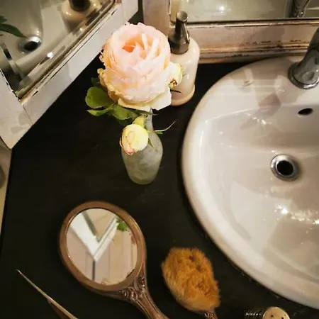 Eremo Artistico Con Hot Tub Idromassaggio E Sala Giochi * Neirone