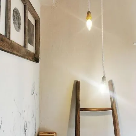 Eremo Artistico Con Hot Tub Idromassaggio E Sala Giochi Apartment *