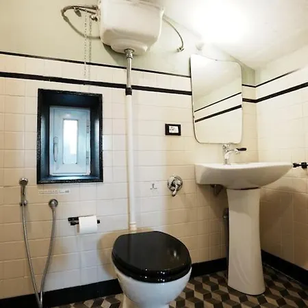 Eremo Artistico Con Hot Tub Idromassaggio E Sala Giochi Apartment