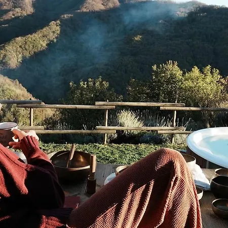 Eremo Artistico Con Hot Tub Idromassaggio E Sala Giochi