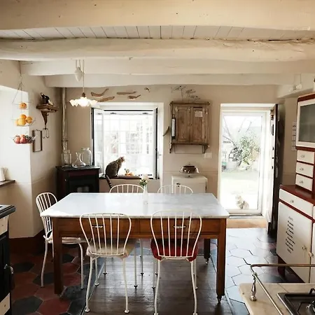 Eremo Artistico Con Hot Tub Idromassaggio E Sala Giochi