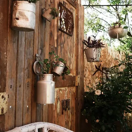Eremo Artistico Con Hot Tub Idromassaggio E Sala Giochi Neirone
