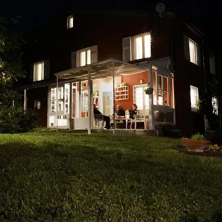 Eremo Artistico Con Hot Tub Idromassaggio E Sala Giochi Apartment *