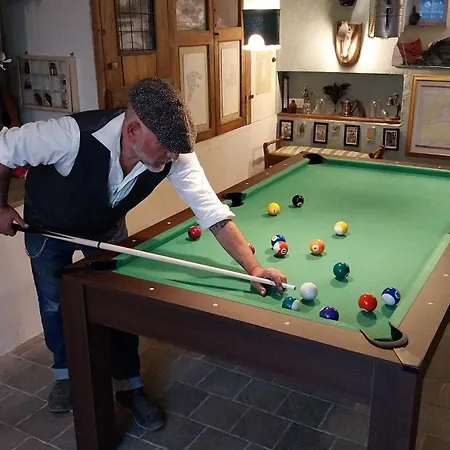 Eremo Artistico Con Hot Tub Idromassaggio E Sala Giochi Apartment Neirone
