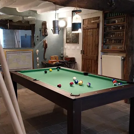 Daire Eremo Artistico Con Hot Tub Idromassaggio E Sala Giochi Neirone