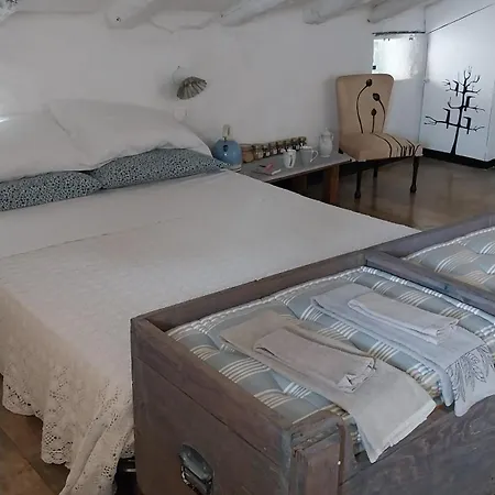 Eremo Artistico Con Hot Tub Idromassaggio E Sala Giochi Lejlighed *