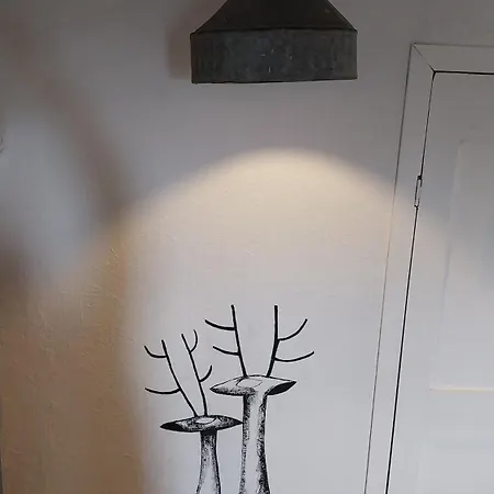 Eremo Artistico Con Hot Tub Idromassaggio E Sala Giochi Neirone